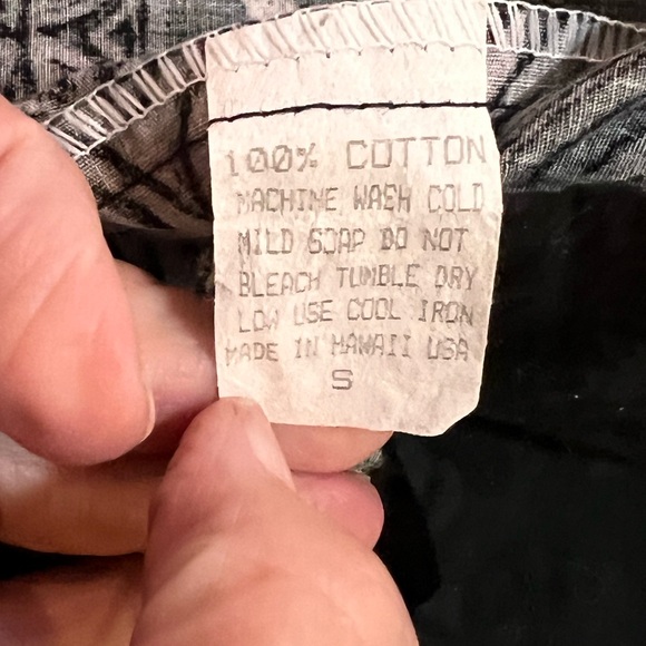 ROYAL HAWAIIAN CREATIONS button down short sleeve shirt small surfboard turtles - Picture 7 of 7